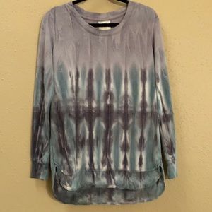 Green Tea Size M light weight tie dye sweatshirt